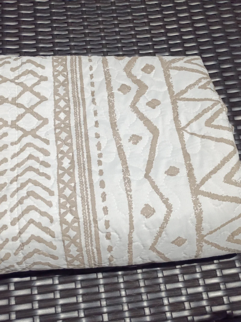 Neutral Tribal Stripe Quilted Bedspread – Cream and Taupe. 